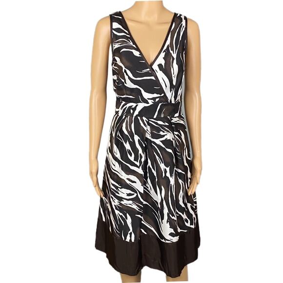 Banana Republic Silk Zebra Print Sleeveless Dress Size 4 Petite Brown Cream - Picture 8 of 8